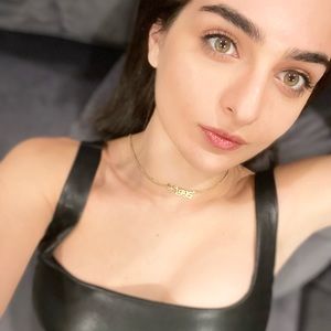 Meet your Posher, Polina